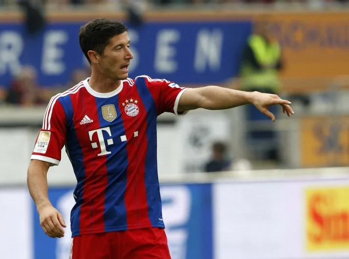 Lewandowski marca 5 gols em 9 minutos e Bayern goleia Wolfsburg de virada