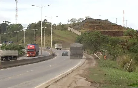 Inspetor penitenciário reage a assalto e atinge suspeito na Rodovia do Contorno