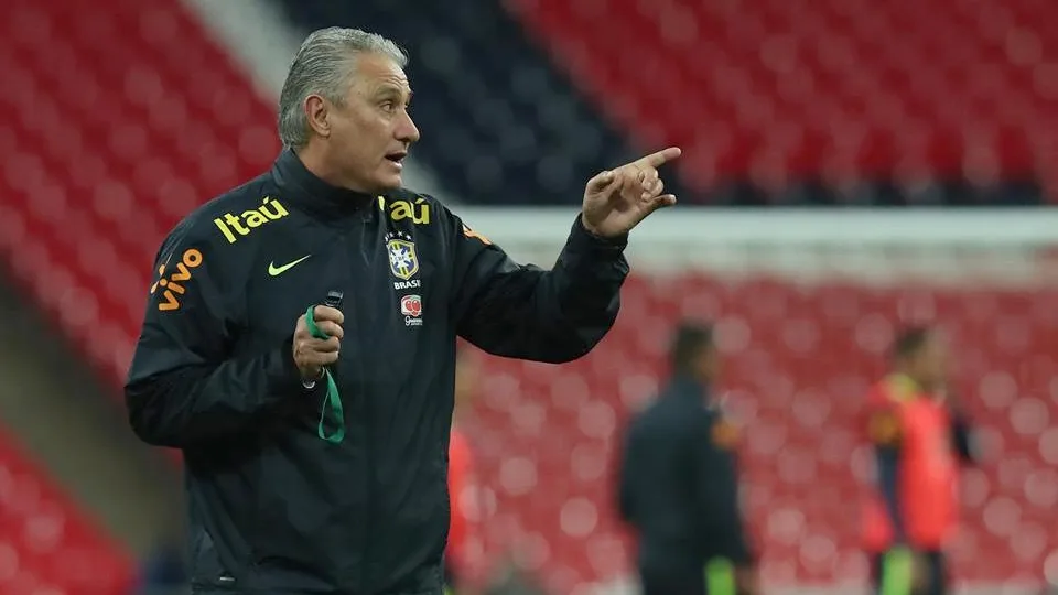 Em 1º treino após grupo ficar completo, Tite não dá pistas de escalação do Brasil