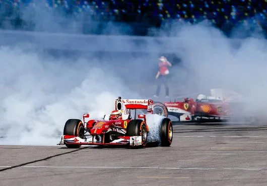 Ferrari sai na frente e anuncia data do lançamento do carro para temporada 2017