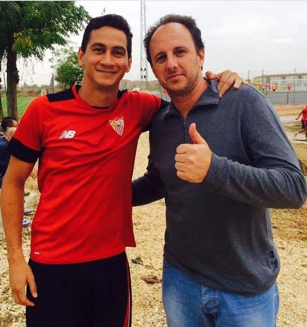 Rogério Ceni visita o Sevilla e revela admiração por Sampaoli