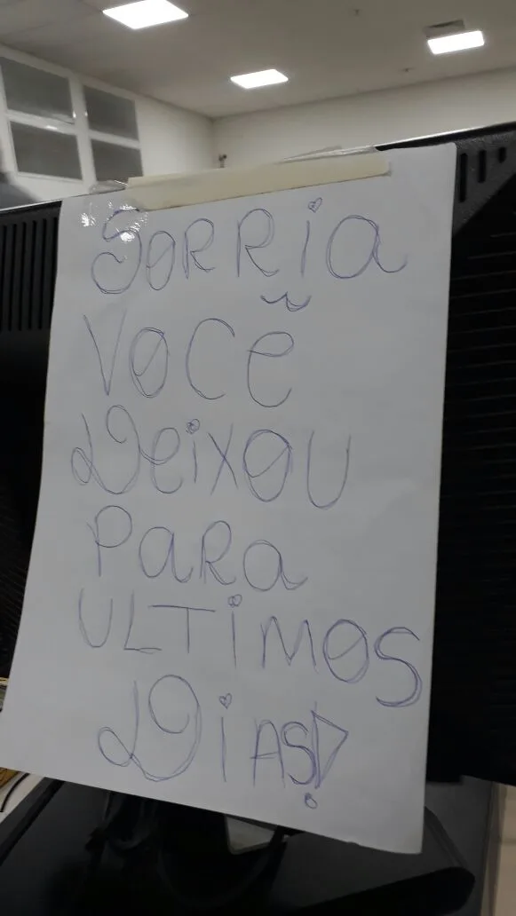 Recado curioso chama atenção de eleitor ao fazer o cadastro biométrico em Vila Velha