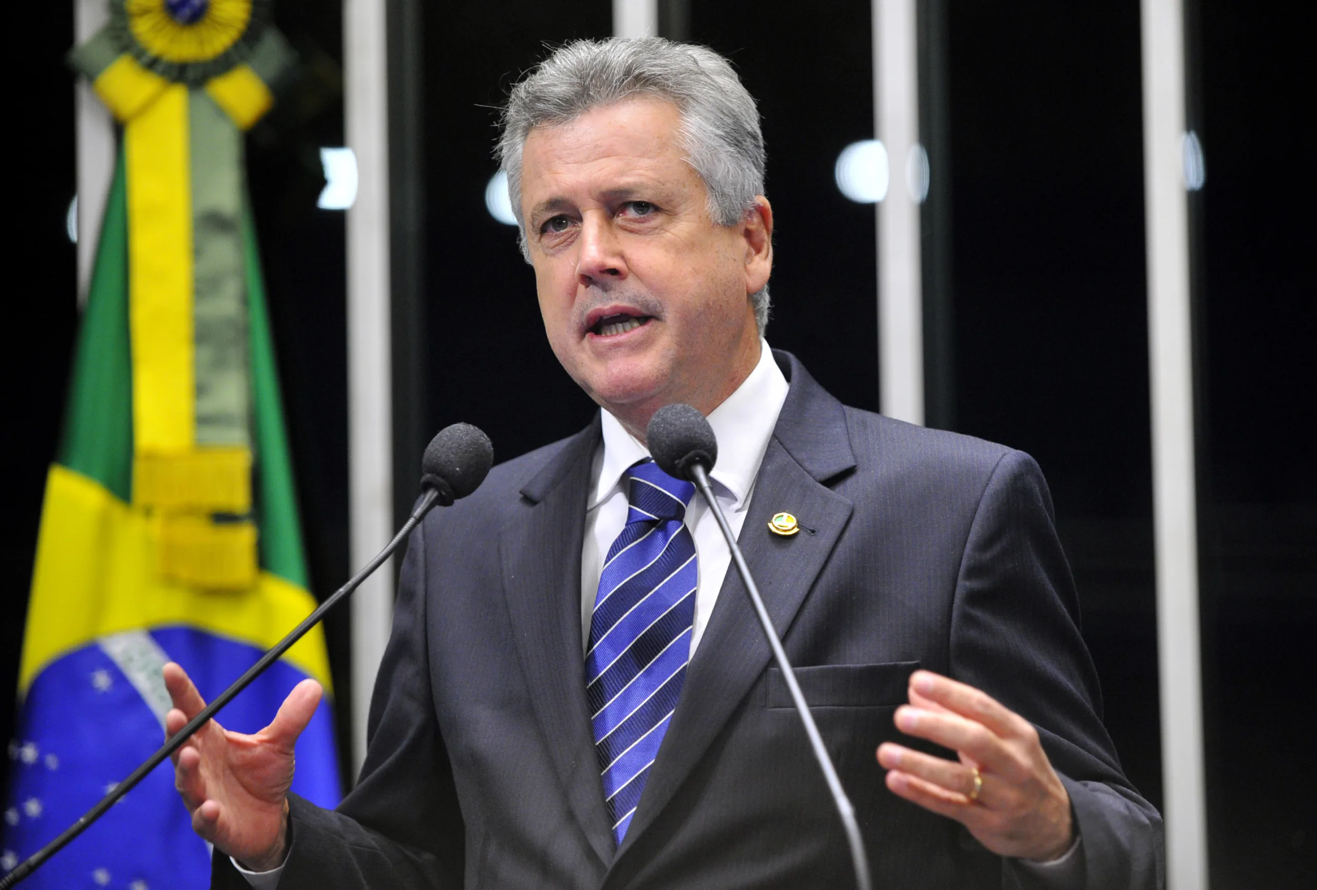 Em discurso na tribuna do Senado, senador Rodrigo Rollemberg (PSB-DF).