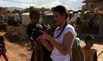 Bruna Marquezine mostra visita em campo de refugiados no Líbano