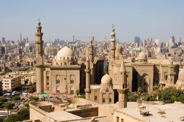 Muçulmanos atacam igreja ao sul do Cairo