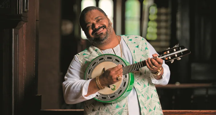 Arlindo Cruz reage a pedido da esposa e filho comemora melhora