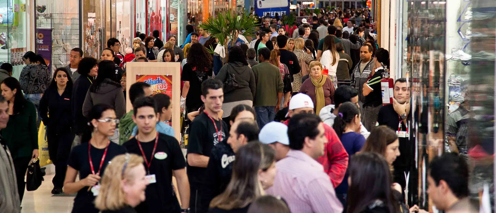 Desempregado? Shoppings da Grande Vitória oferecem quase 300 chances de trabalho