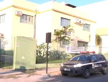 Homem é preso suspeito de agredir mulher e irmã em Viana