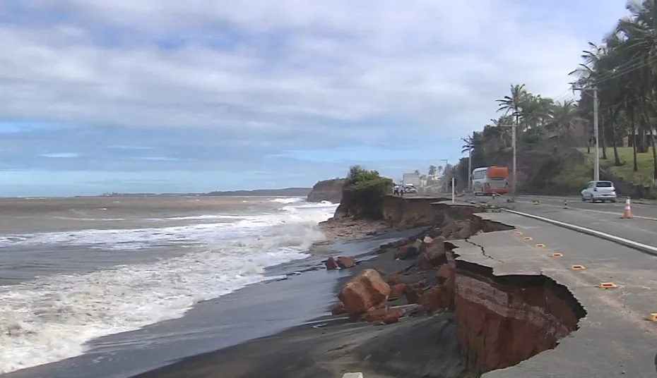 Prefeito declara município de Guarapari em estado de calamidade pública