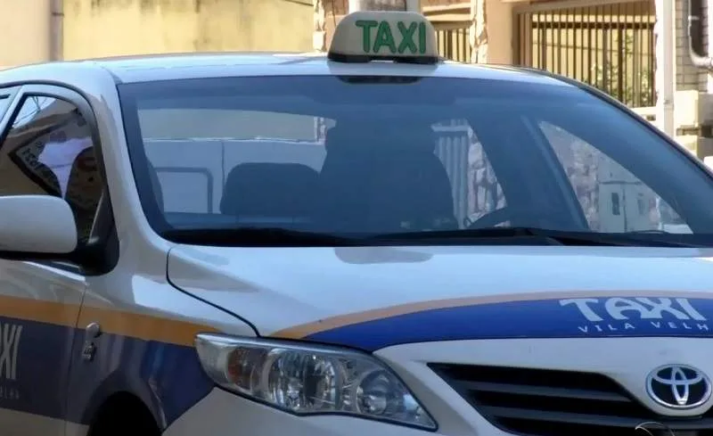 Mais de 2 mil taxistas da Grande Vitória já se cadastraram para receber auxílio de R$ 1 mil