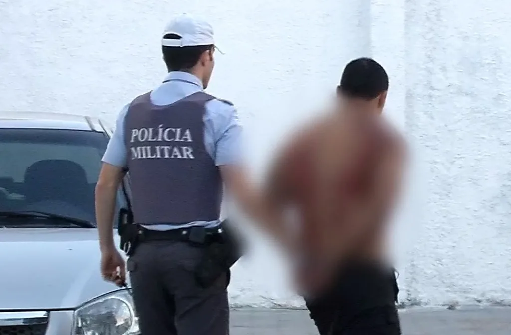 Motociclista suspeito de causar acidente na Avenida Lindemberg é preso Motociclista suspeito de causar acidente na Avenida Lindemberg é preso