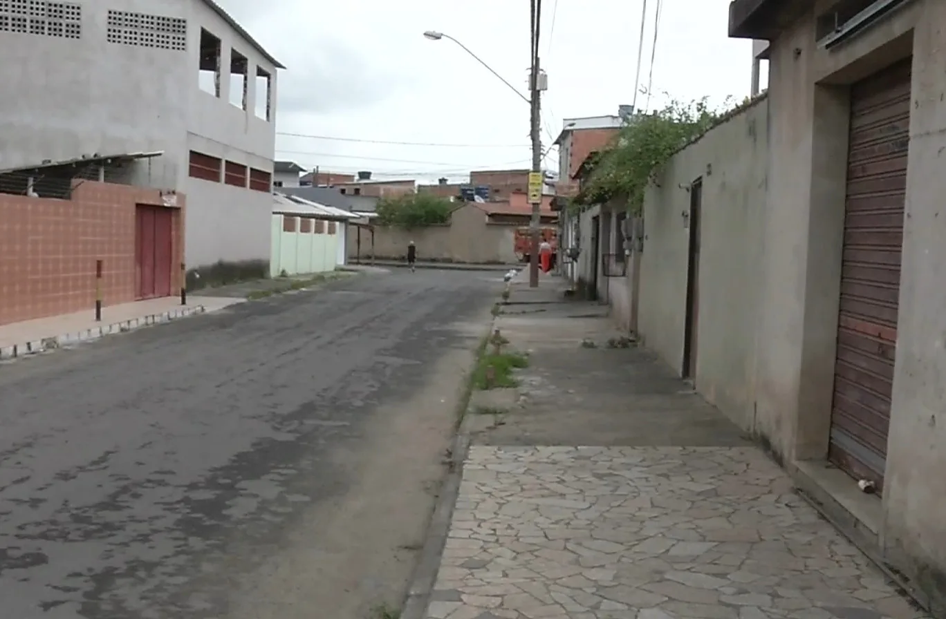 Homem é baleado com dois tiros durante atentado na Serra