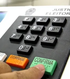 Sete partidos fazem acordo pela aprovação de fundo eleitoral de R$ 3,5 bilhões