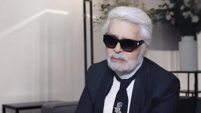 Em Milão, Fendi desfila última coleção assinada por Karl Lagerfeld