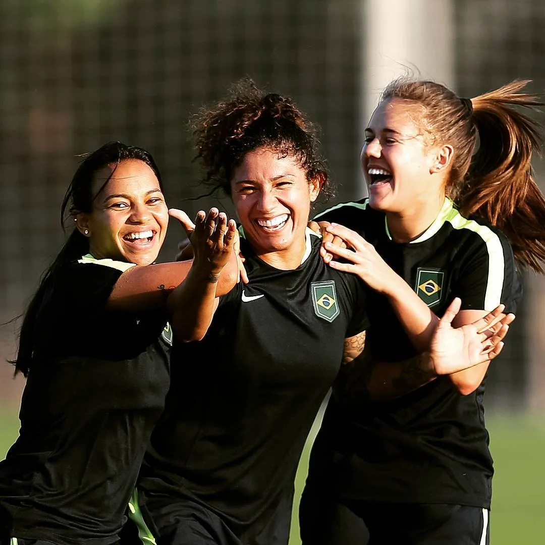 Sem Cristiane, seleção feminina de futebol fecha 1ª fase contra a África do Sul