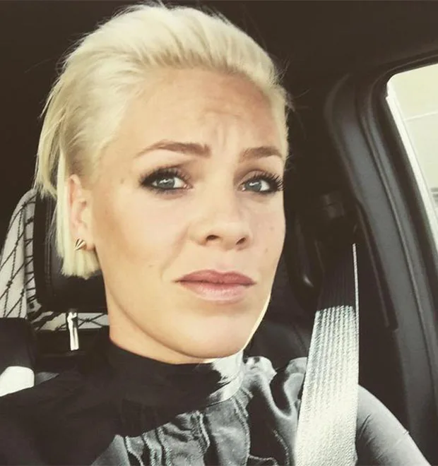 P!nk rebate críticas contra seu peso: - Eu não lido bem com bullying