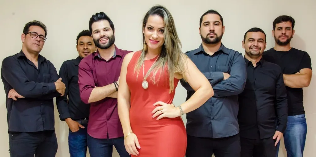 Newplace Band estreia "Balada Sertaneja" no XII Arraiá do Bode em Guarapari