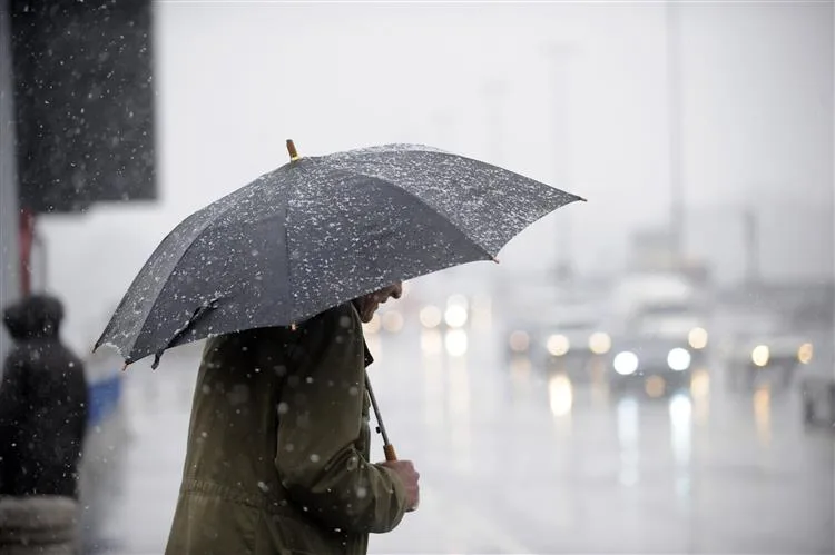 Inpe emite alerta de chuva forte, ventos e até granizo em municípios do Espírito Santo