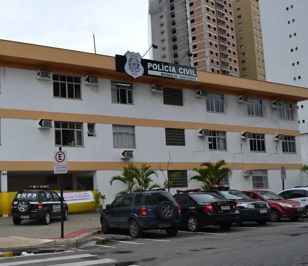 Casal confessa que assassinou moradores de rua a facadas em Vila Velha