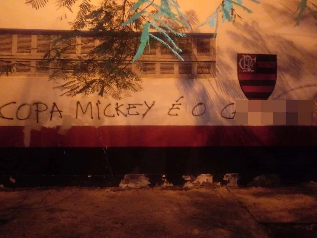 'Copa Mickey': protesto de torcedores do Flamengo vira piada nas redes