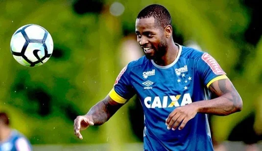 Relacionado, Dedé celebra volta ao Cruzeiro: 'Fiquei feliz e emocionado'