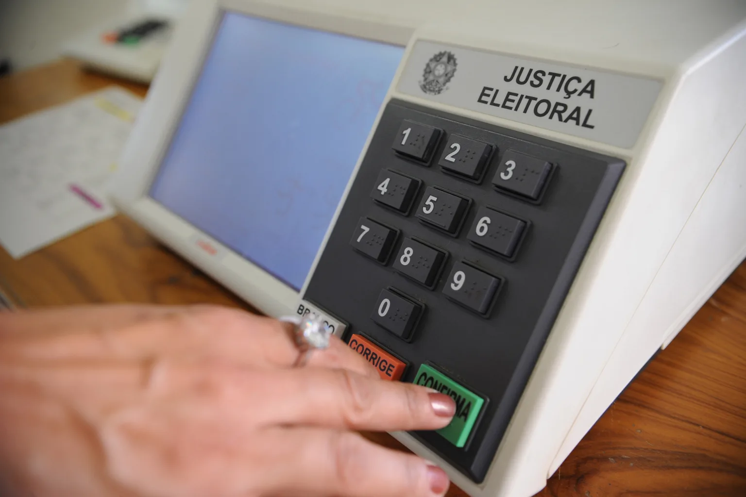 Entenda como funciona o voto proporcional e o voto majoritário para ...