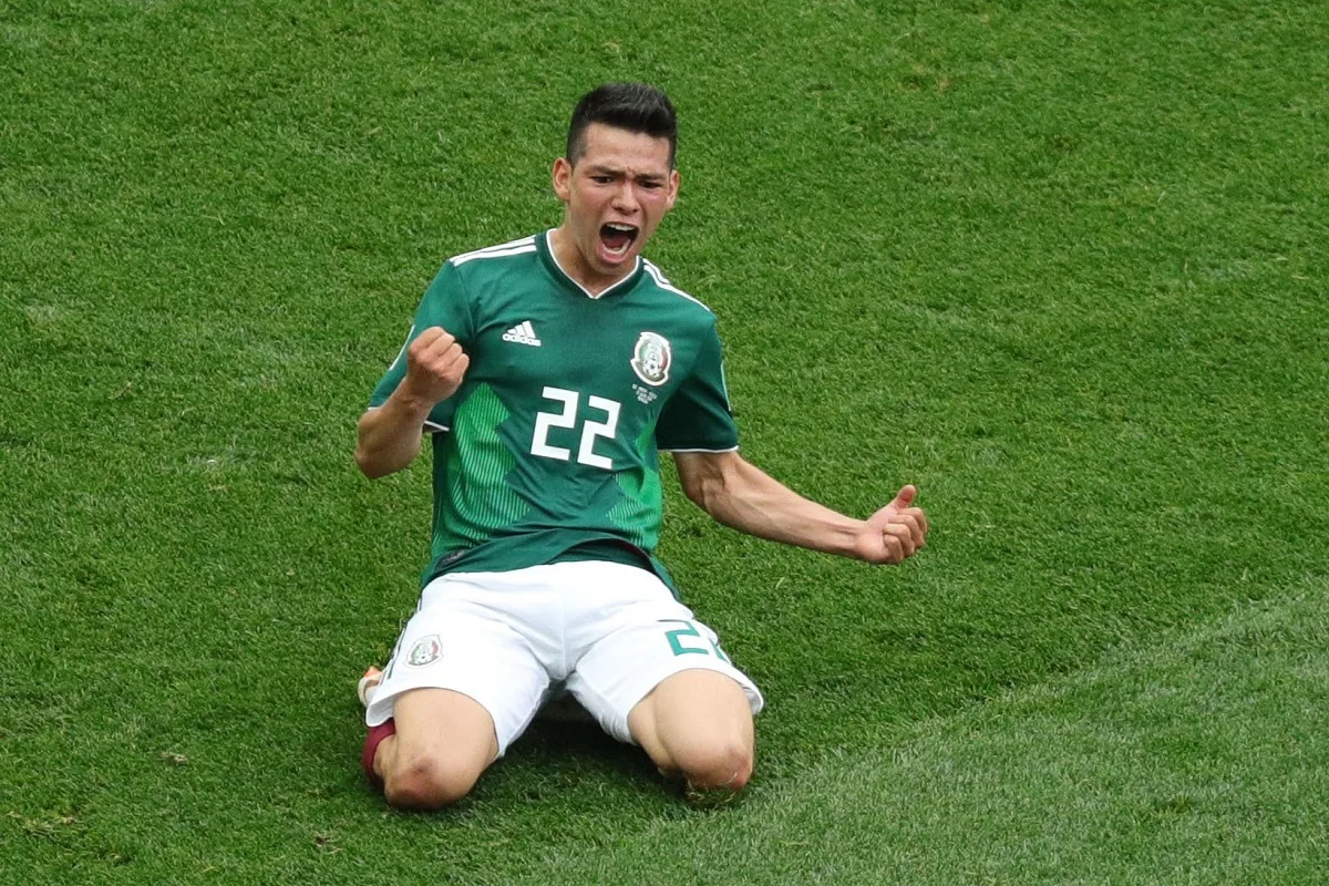 Napoli acerta com atacante mexicano em negociação recorde e ainda sonha com James