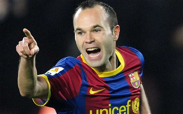 Iniesta assume braçadeira e Mascherano se torna 4º capitão do Barcelona