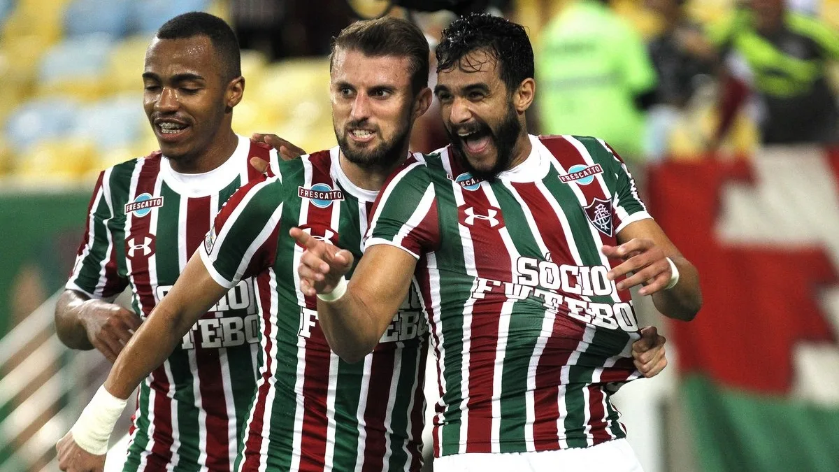 Abel celebra vitória difícil do Fluminense e exalta Henrique Dourado