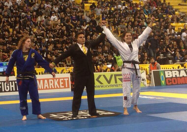 Atleta capixaba conquista pódio em campeonato mundial de jiu-jítsu nos EUA