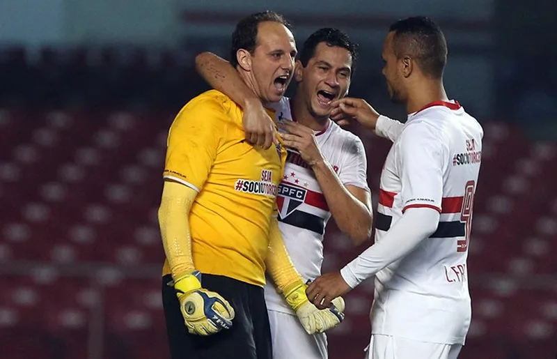 Após passar a priorizar Copa do Brasil, São Paulo recebe Vasco no Morumbi