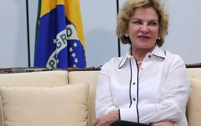 Exame confirma morte cerebral de Marisa Letícia e ex-presidente Lula autoriza doação de órgãos