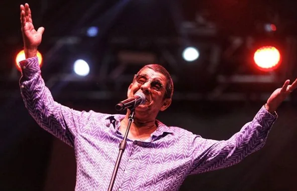 Zeca Pagodinho anuncia 'live' no Dia dos Pais