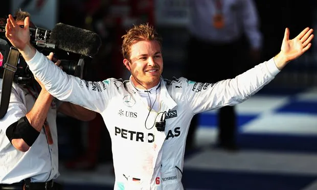 Rosberg supera Hamilton por 0s013 e faz a pole position em Suzuka