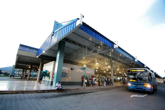 Aconteceu de novo! Banheiro de terminal vira motel em Cariacica e homens vão parar na delegacia