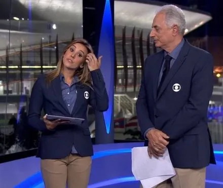 William Waack tenta ser irônico e leva 'patada', ao vivo, de Cristiane Dias