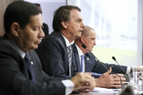 Presidente Jair Bolsonaro se reúne com o Conselho de Ministros, no Palácio do Planalto.