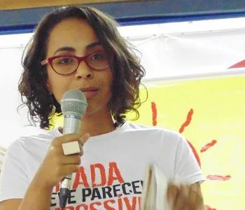 Camila Valadão participa de sabatina na Rádio Jovem Pan News