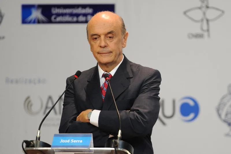 Exoneração de José Serra do cargo de ministro é publicada no Diário Oficial