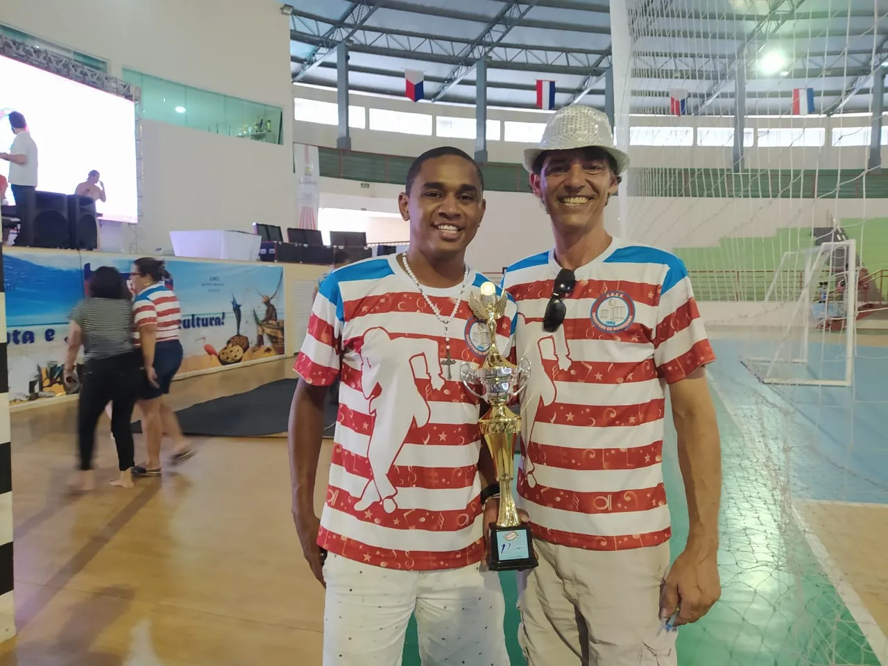 Juventude de Muquiçaba é bicampeã do Carnaval de Guarapari