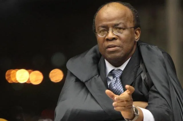 'Fará muita falta ao País', diz Joaquim Barbosa sobre Teori