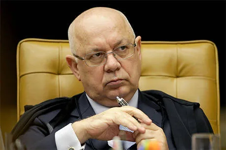 Teori determina liberação de depósito judicial a Pimentel