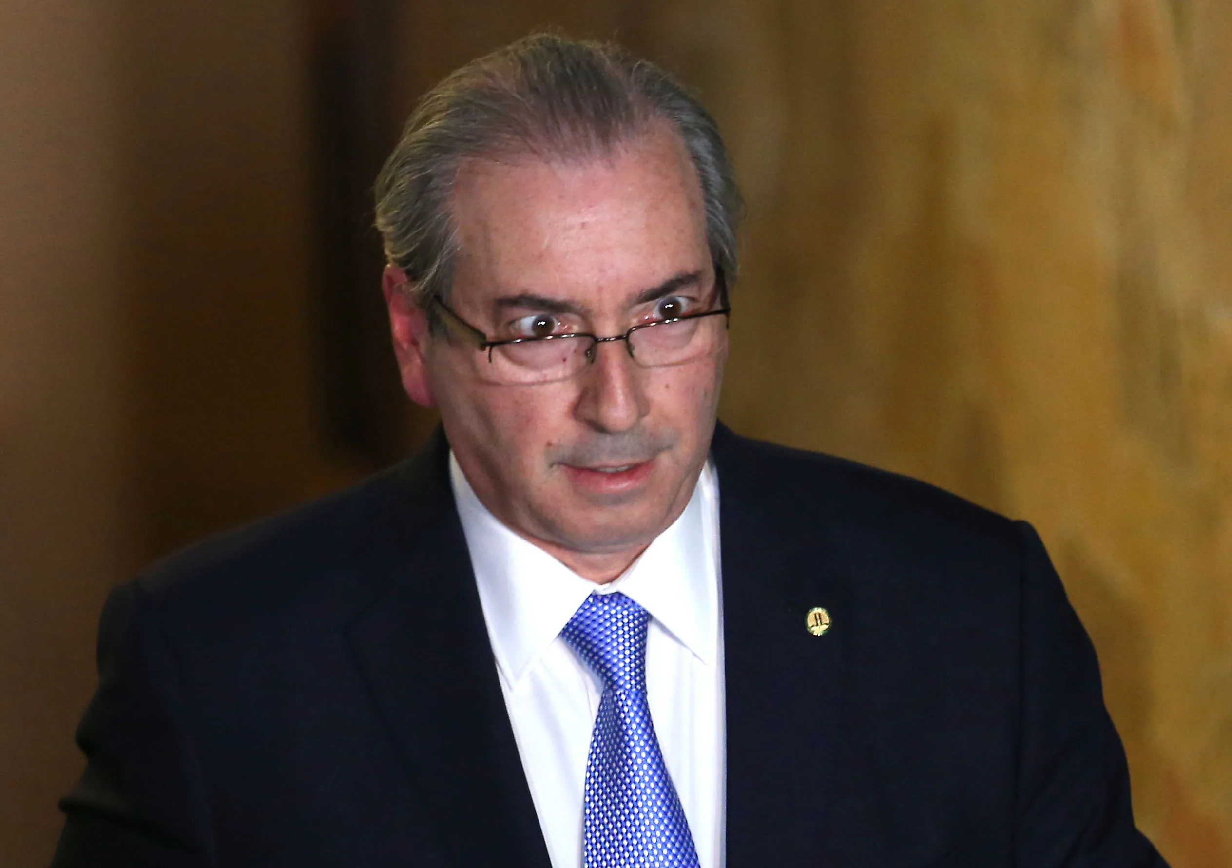 Brasília – O deputado afastado Eduardo Cunha fala à imprensa sobre a decisão do Supremo Tribunal Federal de manter seu afastamento da Câmara (Fabio Rodrigues Pozzebom/Agência Brasil)