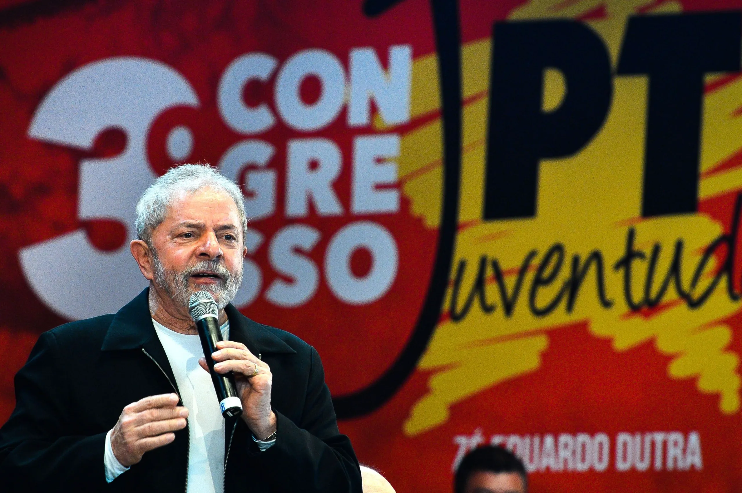 Brasília – O ex-presidente Luiz Inácio Lula da Silva participa do 3º Congresso Nacional da Juventude do PT (Antonio Cruz/Agência Brasil)