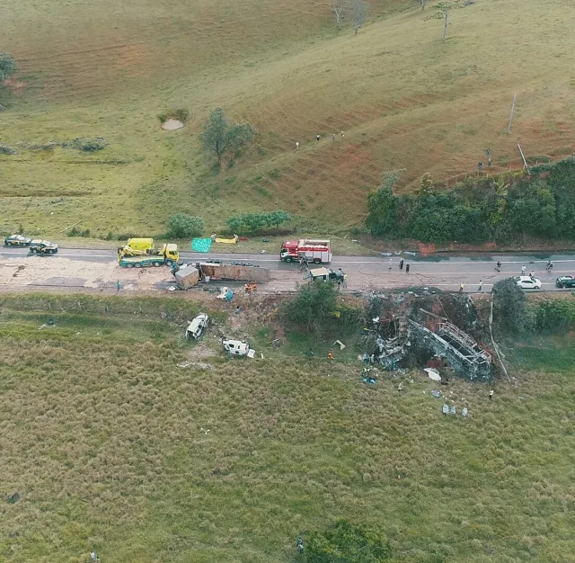 Justiça concede liberdade para donos de transportadora que provocou acidente com 23 mortos em Guarapari