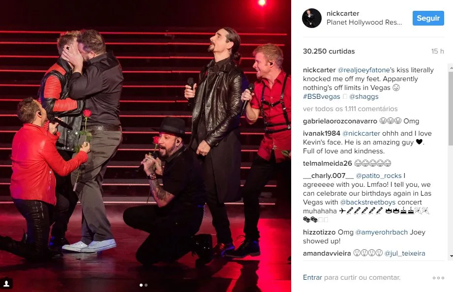 Cantores do N’Sync e Backstreet Boys se beijam em Las Vegas