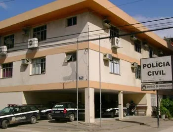 Corpo de homem assassinado a pedradas é encontrado em Cariacica