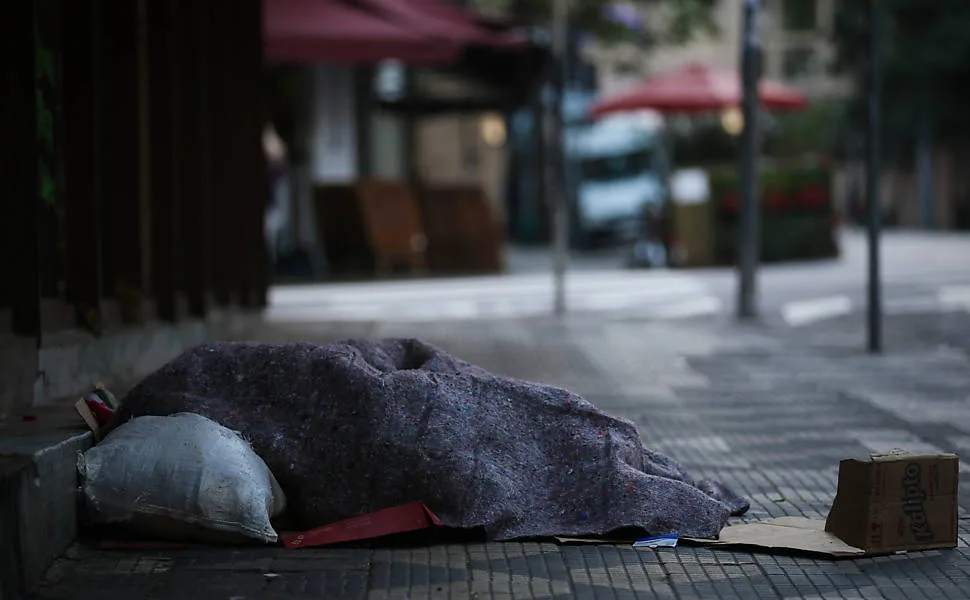 Hipotermia pode ser a responsável pela morte de moradores de rua. Entenda como ela ocorre!