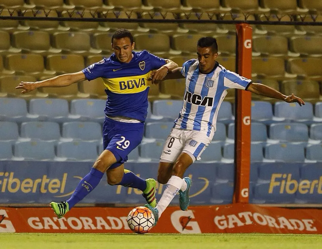 Boca Juniors fica no 0 a 0 com o Racing diante de uma Bombonera vazia