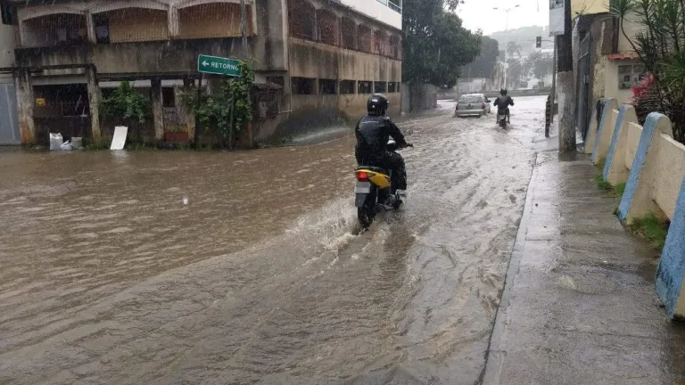 Viana e Cariacica registram maior acumulado de chuva em 48h